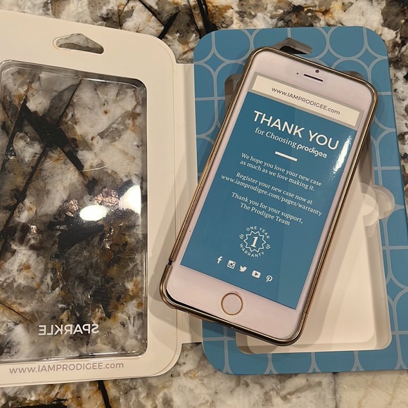 Rose Gold sparkle phone case - Picture 3 of 4